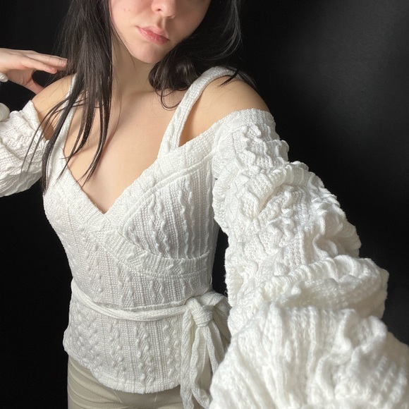 Fashion Nova sweater😌 - Picture 1 of 4